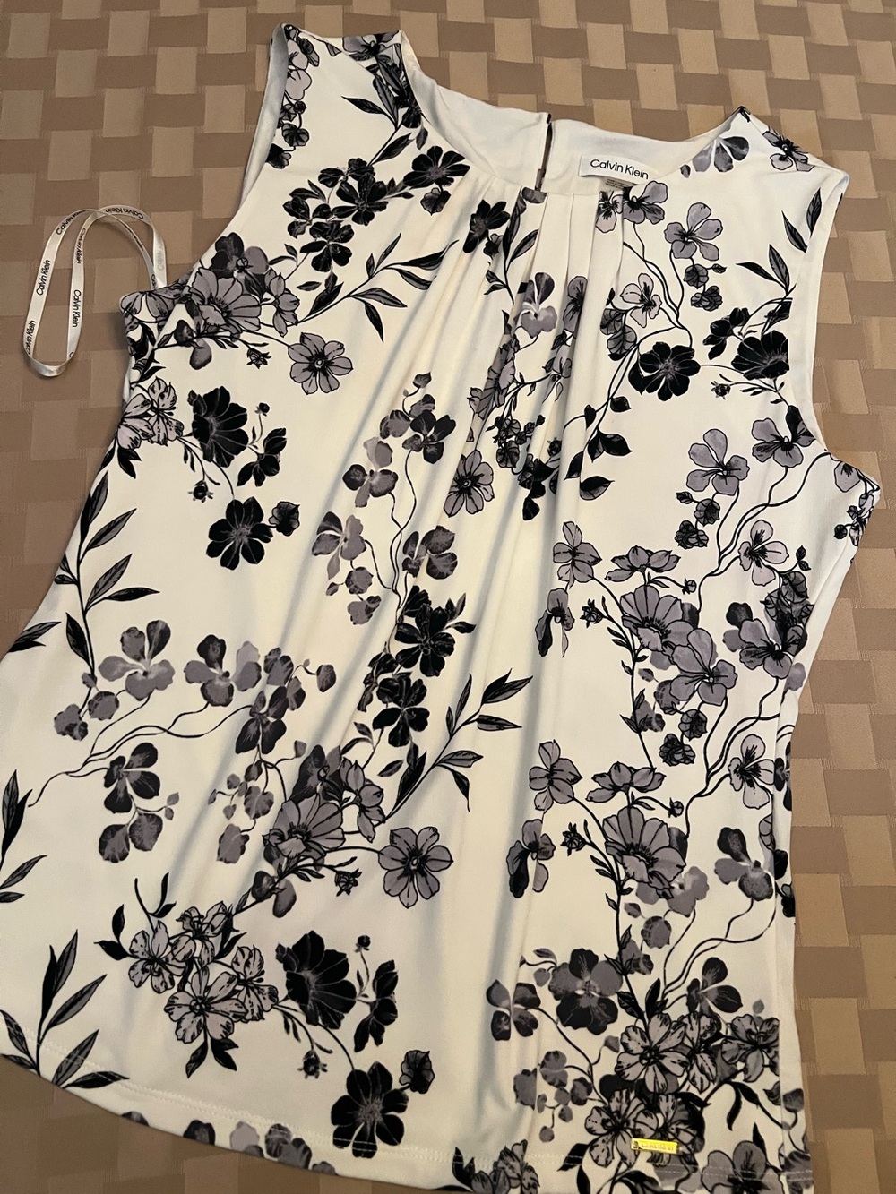 Calvin Klein White Sleeveless Floral Top NWOT L